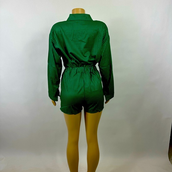 Matching Set - Picture 3 of 3